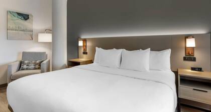 Four Points by Sheraton Newark Airport