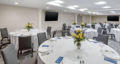 Four Points by Sheraton Newark Airport