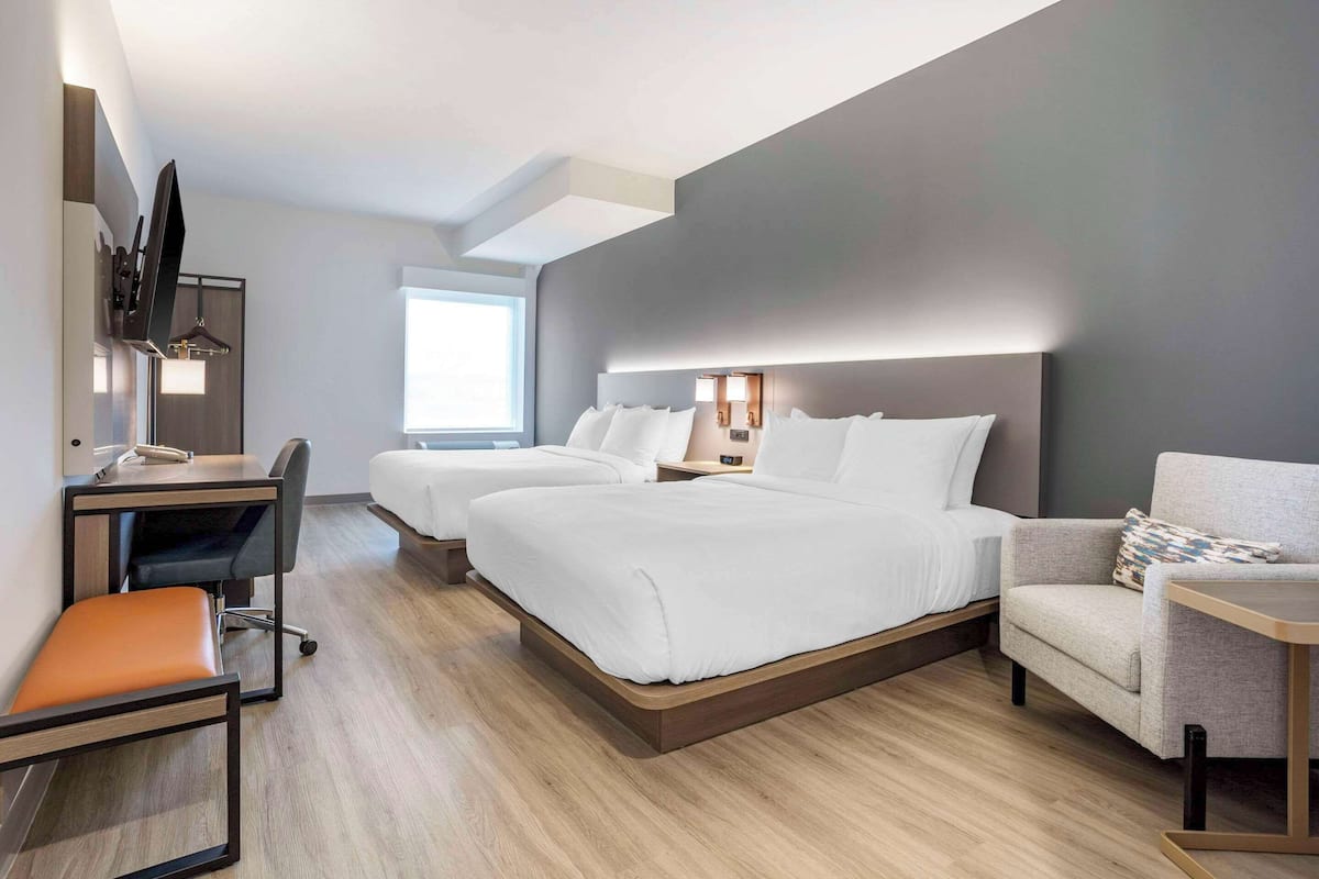 Standard Room, 2 Queen Beds, Non Smoking