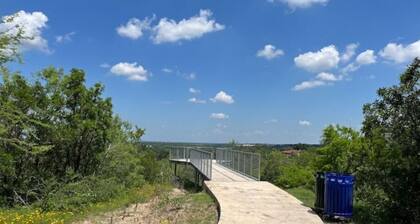 Cute and cozy home Duplex by South Side Lions Park