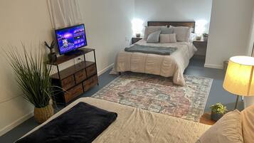 3 多间卧室、免费 WiFi、床单