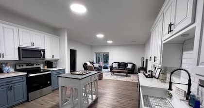 Lake Daze Retreat at Kirby ~ Lake Greeson~
