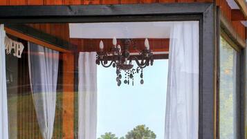 Chalet luna di miele, idromassaggio, vista montagna | Vista giardino