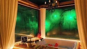 Bañera de hidromasaje interior
