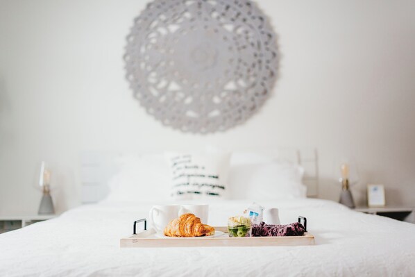 Comfort-Suite, 1 Queen-Bett, Badewanne | Hochwertige Bettwaren, kostenloses WLAN, Bettwäsche