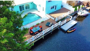 Indoor pool, outdoor pool - Waterfront Villa/Heated Pool/5 min to Beach/Kayak/Fishing (Fort Lauderdale)
