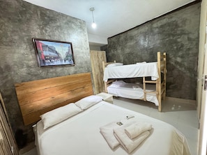 Standard Room | Free WiFi, bed sheets - Casa Guntzel (São Sebastião)