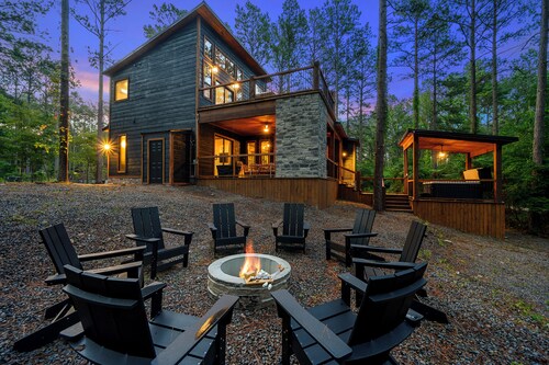 Brand new Cabin Named Sioux!  