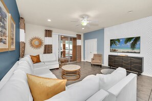 Fernseher, Tischfußball