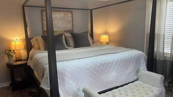 2 Schlafzimmer, Schreibtisch, Bügeleisen/Bügelbrett, Reisekinderbett