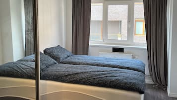 1 dormitorio y ropa de cama