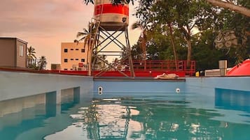 Piscine extérieure