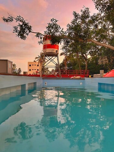 Departamento con Alberca de 12 Mts, ¡a 6 Minutos de la Playa!