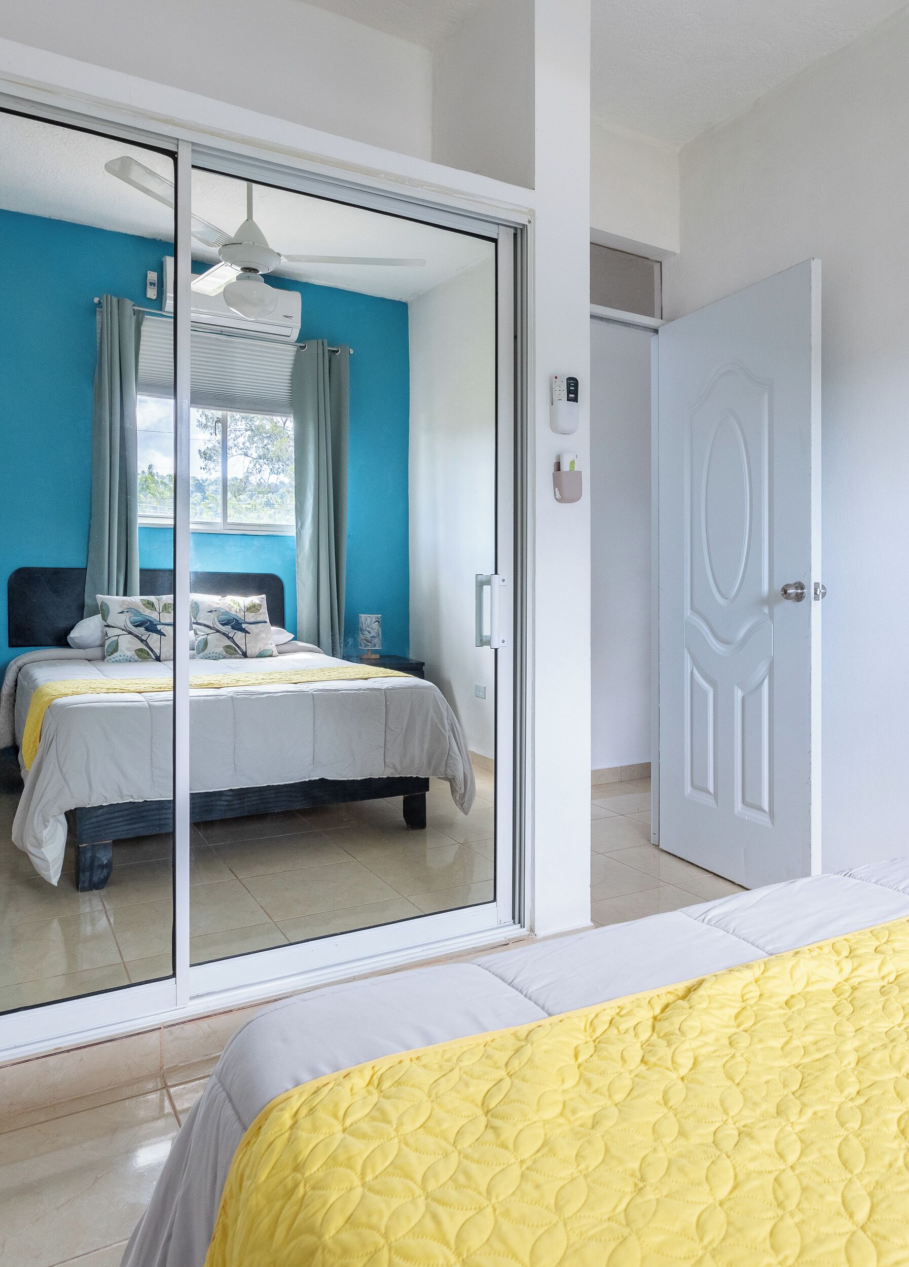 2 makuuhuonetta, työpöytä, silitysrauta/-lauta, Wi-Fi