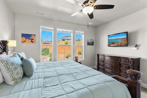 5 bedrooms, iron/ironing board, free WiFi, bed sheets - Escondido 1149, Desert Bloom Retreat|Grill, Smart TV, Xbox 360, 2 Laundry Rooms, SLP 14 (Washington)