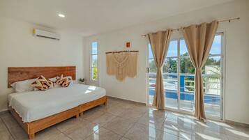 1 bedroom, in-room safe, iron/ironing board, free WiFi