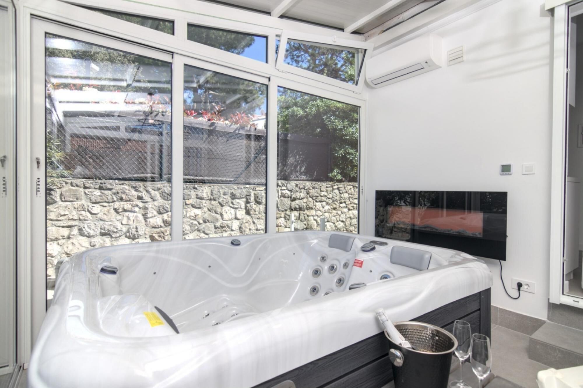 Nhà | 2 phòng ngủ 