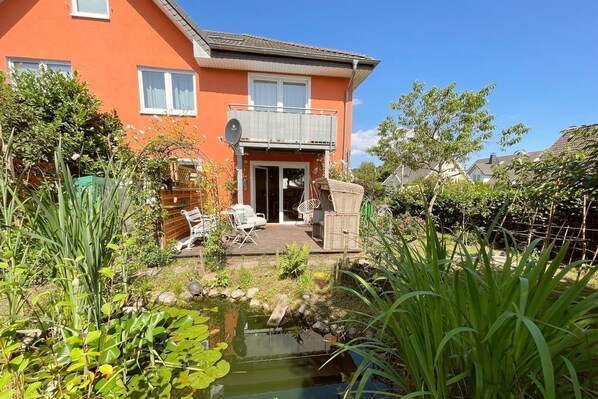 Exterior - Liebevoll Eingerichtete, 75 qm Große Ferienwohnung, für 4 Personen Geeignet. - Cölpinstrasse 7 (Loddin)