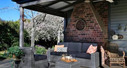 Ferngrove Cottage - Idyllic Mountain Retreat