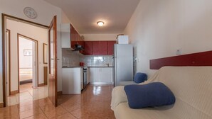 Apartment, Smoking - Ruze - 200 m From sea - A1 6 1 (Brela)