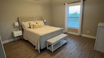 3 bedrooms, in-room safe, iron/ironing board, free WiFi