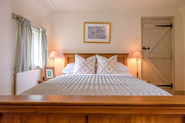 2 chambres, fer et planche à repasser, Wi-Fi, literie fournie