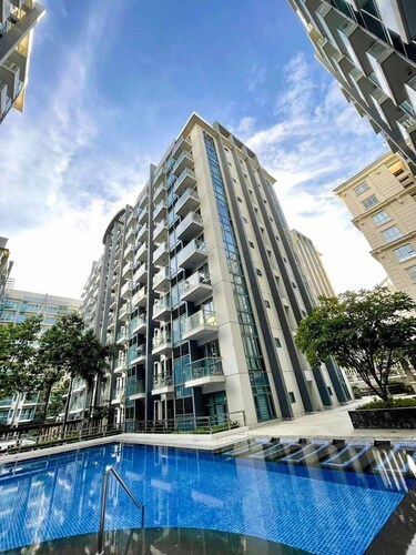 Lovely Unit W/free Wifi & Netflix Across Naia T3 Airport