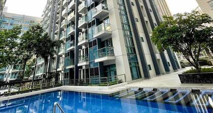 Lovely Unit W/free Wifi & Netflix Across Naia T3 Airport