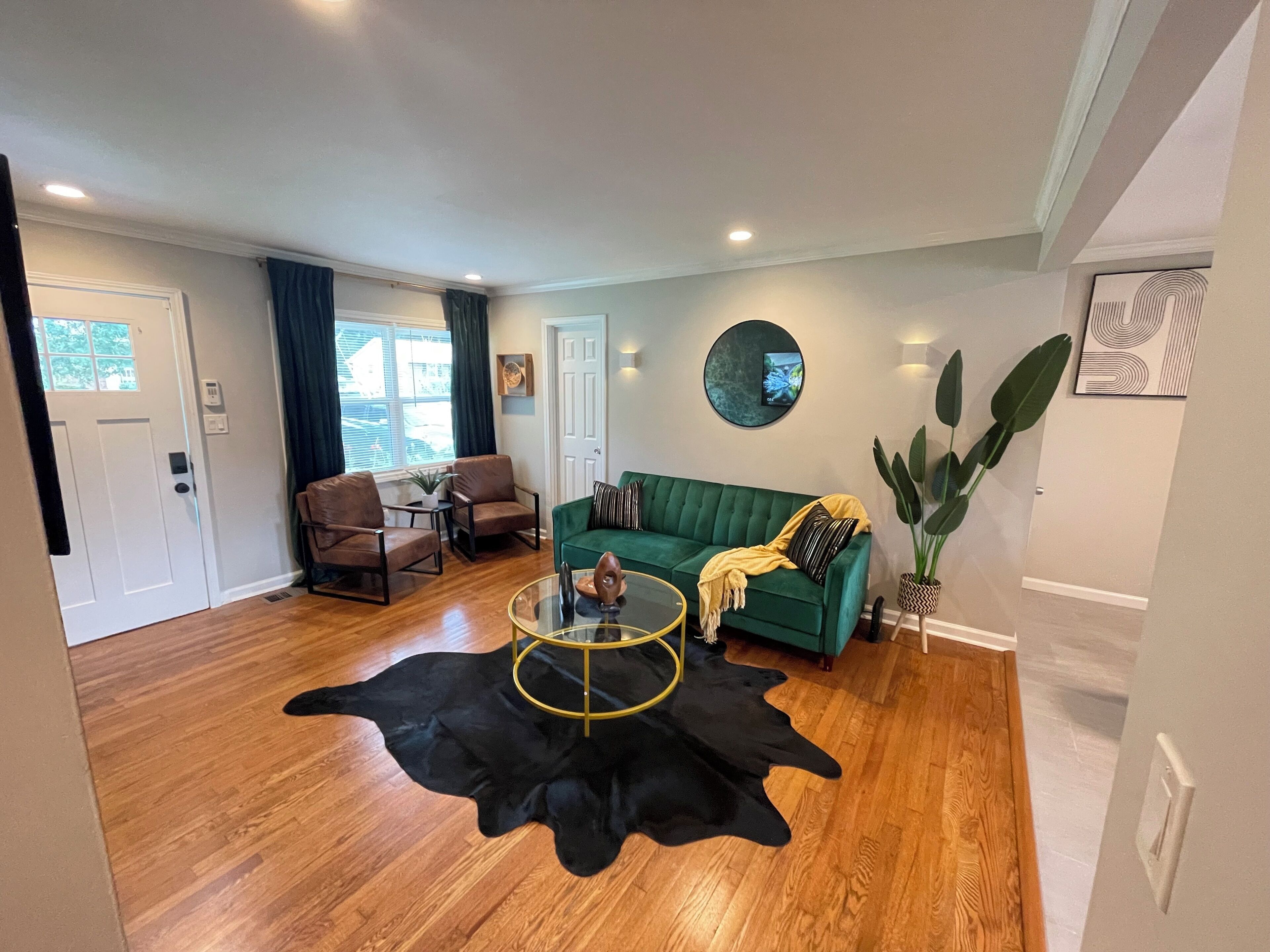 Amazing Bungalow in the City!