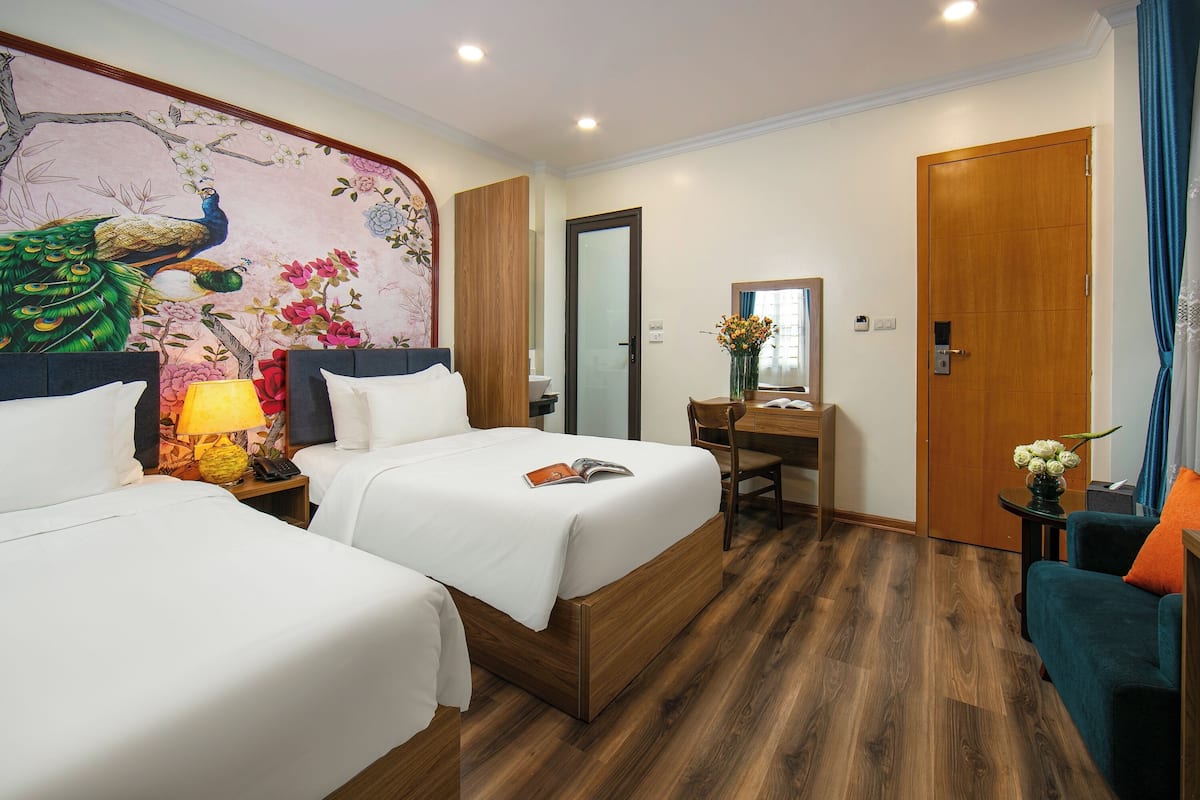 Habitación superior con 2 camas individuales | Sábanas de algodón egipcio, ropa de cama de alta calidad y minibar