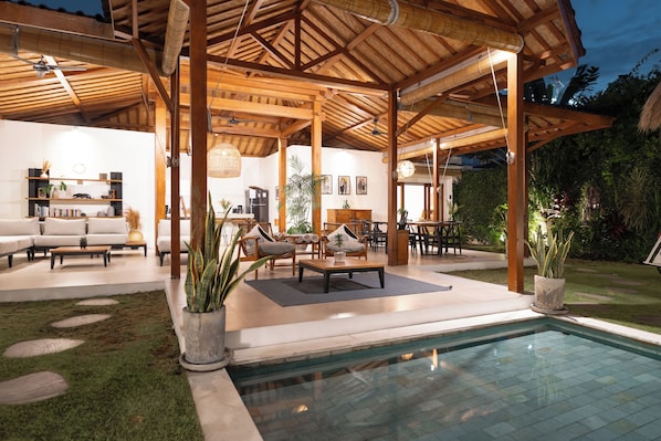 Deluxe Villa, 5 Bedrooms, Private Pool, Pool View | Living area | 32-inch LCD TV with digital channels