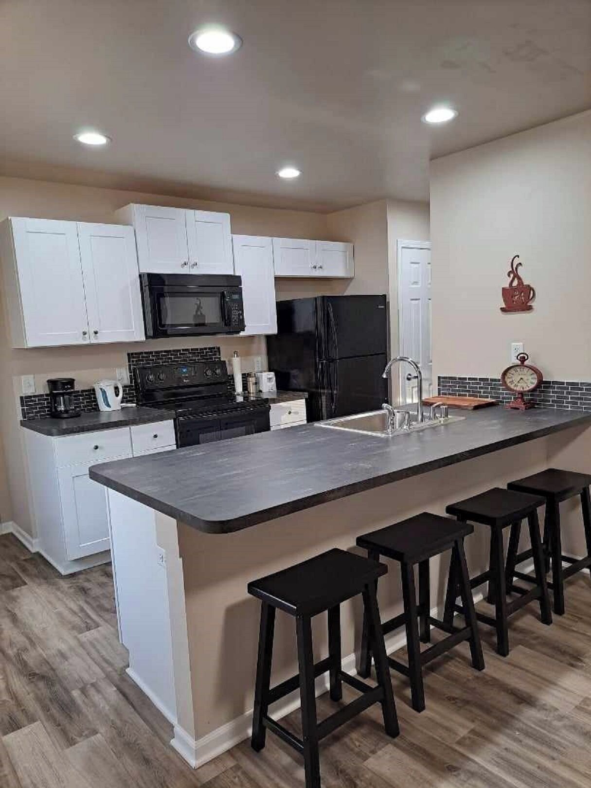 Burlington Getaway blocks from downtown, Echo Lake, min's frm Lake Geneva & Milw