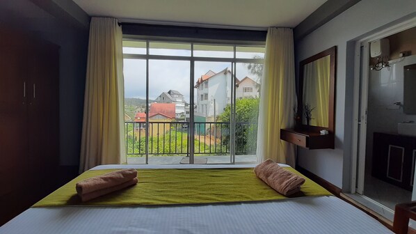 Deluxe Double Room, 1 King Bed, Non Smoking, Mountain View | View from room
