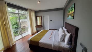 Chambre Double Deluxe, 1 très grand lit, non-fumeur, vue montagne
