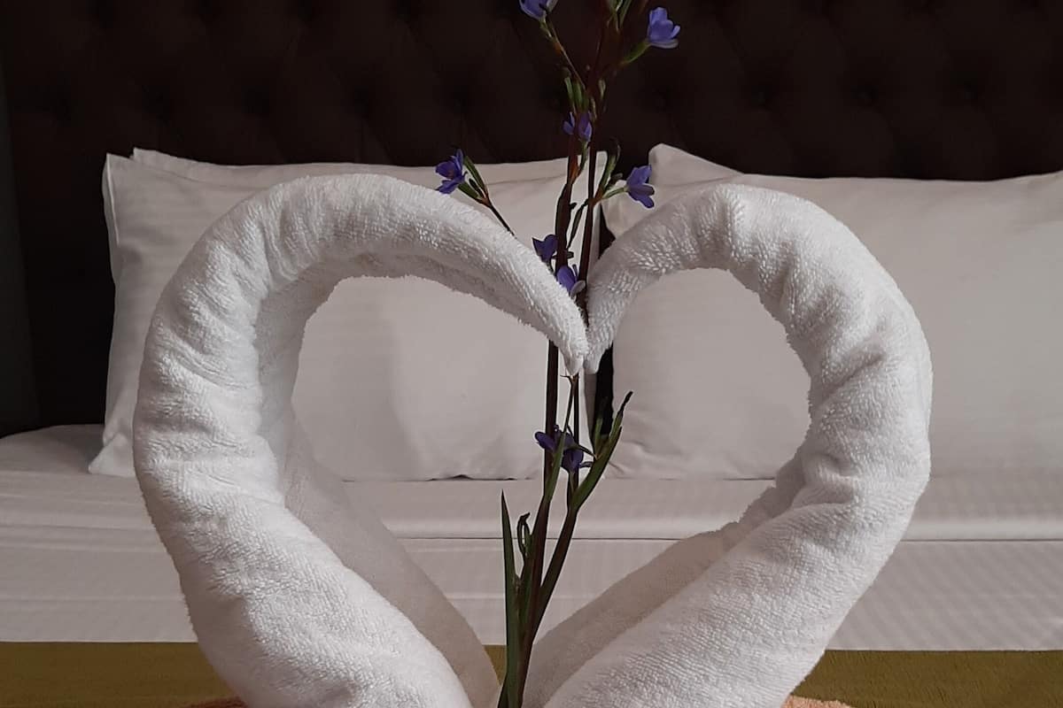 Superior Double Room, 1 King Bed, Non Smoking, Garden View