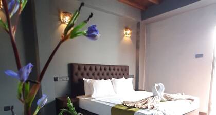 Tea Mount Forest Hotel