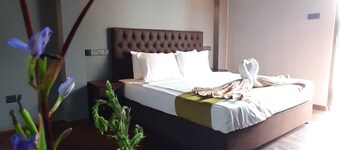 Tea Mount Forest Hotel