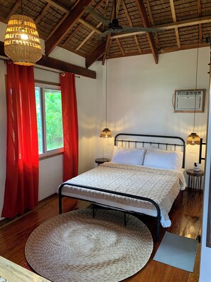 Basic Double Room, 1 Queen Bed, Balcony, Garden View | Free WiFi, bed sheets - Wayans Siargao (General Luna)