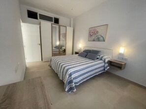 2 bedrooms, iron/ironing board, WiFi, bed sheets - Apartment Dani Home (Cádiz)