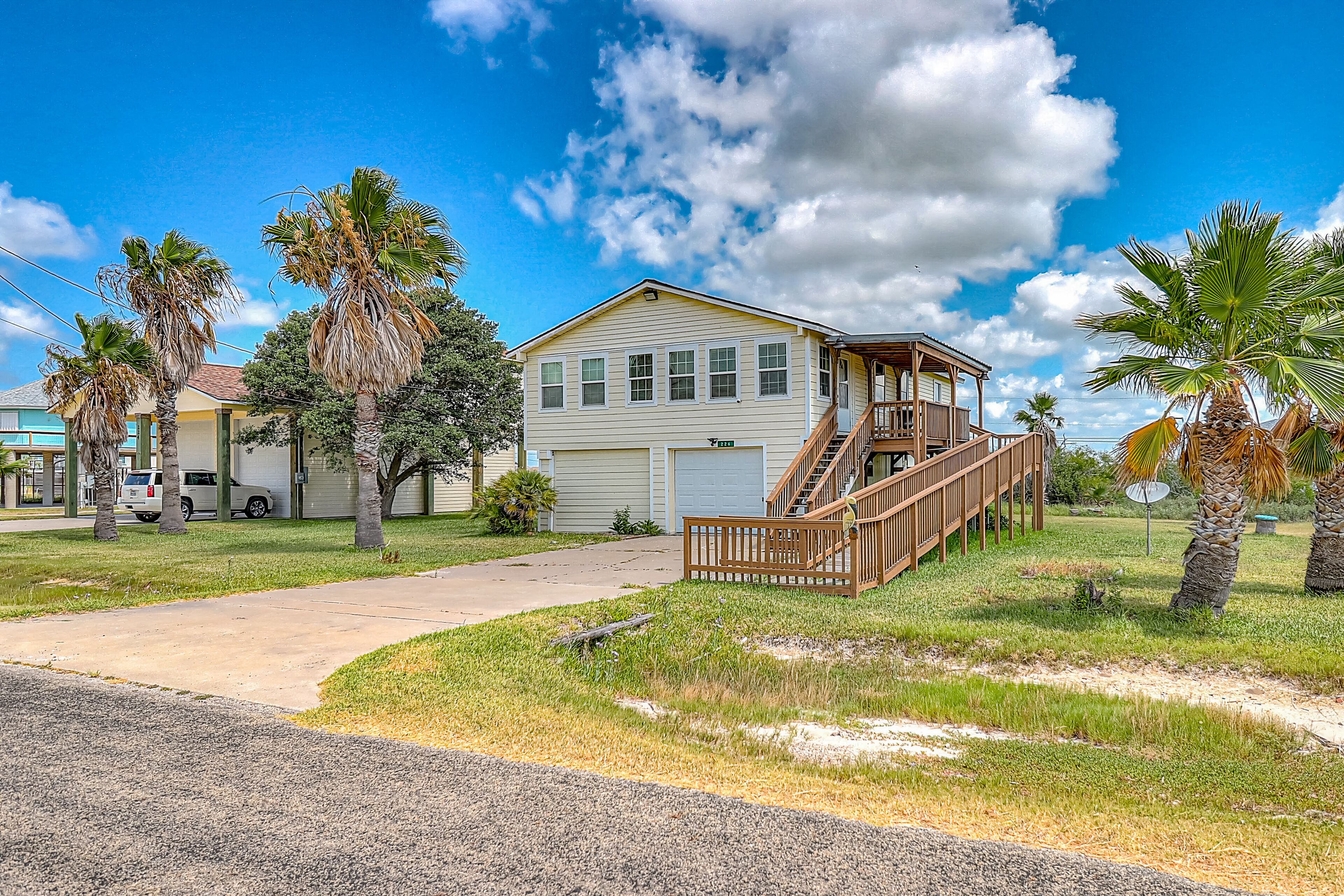 Sailfish Sunrise | House in Rockport with decks, a washer/dryer, & central AC