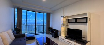 Super Comfy 1800sqft Condo, 3bedroom with 2kingsize bed in Kuching, Sarawak
