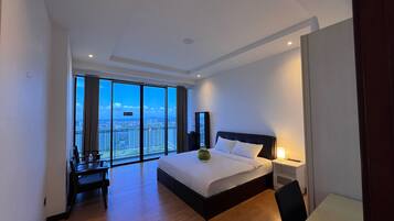 3 chambres, bureau, fer et planche Ă  repasser, Wi-Fi gratuit