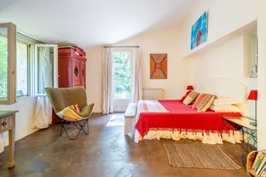 7 camere, Wi-Fi gratuito