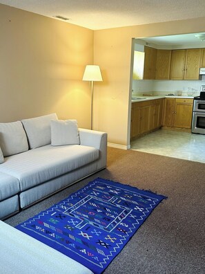 Smart TV y chimenea 
