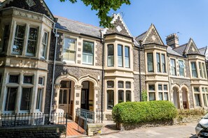 Apartment | 3 bedrooms - The Pontcanna Pearl 3-bed Haven (Cardiff)