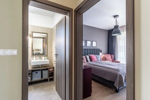 Căn hộ dành cho gia đình, nhiều phòng ngủ, cạnh hồ (Lake Side Luxury-Steps To The Lake) | 2 phòng ngủ, truy cập Internet không dây miễn phí, bộ trải giường 