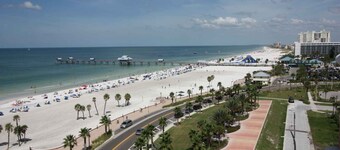 Updated Home! Private HEATED Pool, Fenced Backyard, Pets Allowed, Gas Grill ~ Luna's Paradise