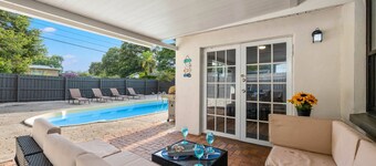 Updated Home! Private HEATED Pool, Fenced Backyard, Pets Allowed, Gas Grill ~ Luna's Paradise