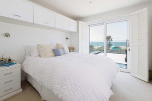 4 soverom, skrivebord, strykejern/-brett og wi-fi