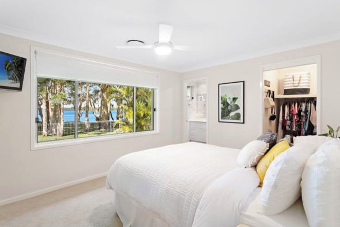 3 bedrooms, iron/ironing board, travel crib, free WiFi